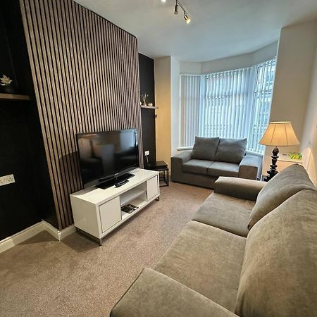 2Br Stylish Ormeau Road House Villa Belfast Buitenkant foto