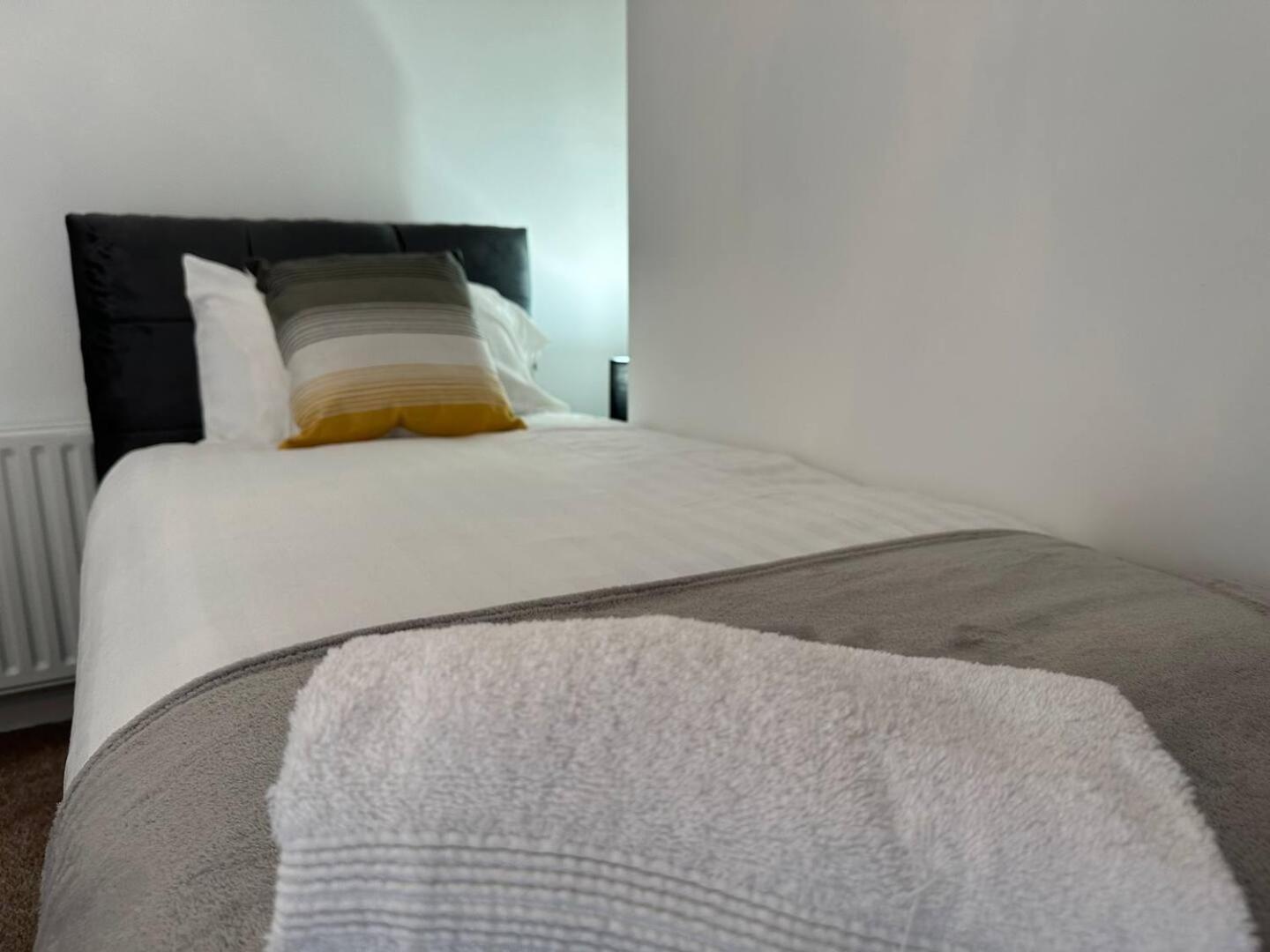 2Br Stylish Ormeau Road House Villa Belfast Buitenkant foto