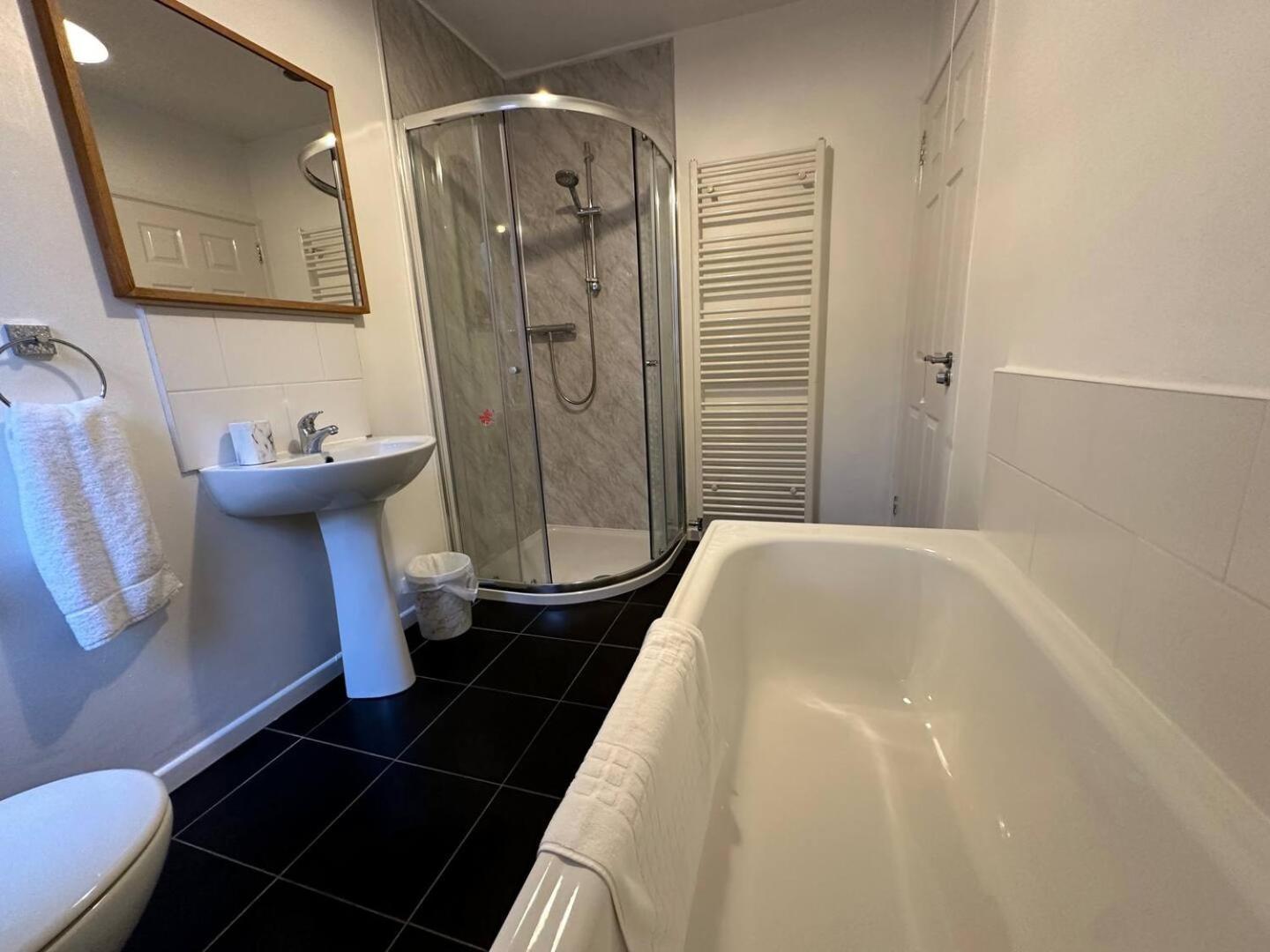 2Br Stylish Ormeau Road House Villa Belfast Buitenkant foto